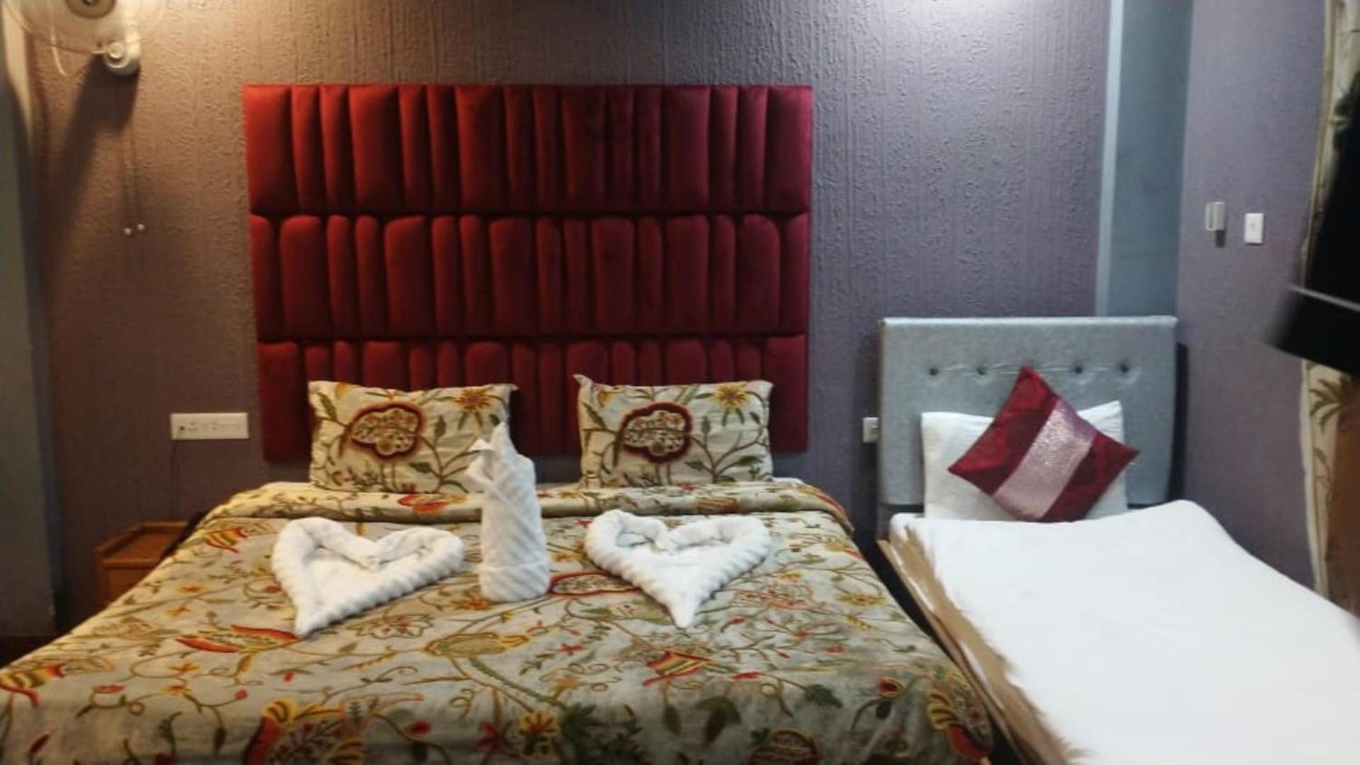 Hotel Shefaf Durgjan Exteriör bild